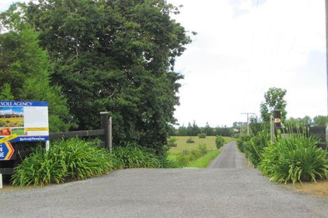 Photo of property in 42 Blackbridge Road, Karaka, Papakura, 2580