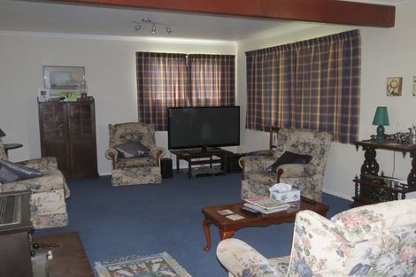 Photo of property in 9 Holland Grove, Richmond Heights, Taupo, 3330