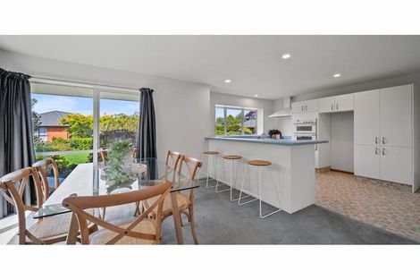 Photo of property in 4 Fountainhead Lane, Hillmorton, Christchurch, 8025