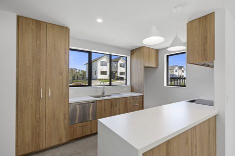 Photo of property in 37 Turtleback Avenue, Whitby, 5024