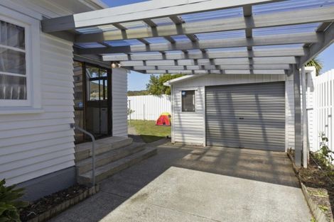 Photo of property in 12 Meadows Avenue, Waiwhetu, Lower Hutt, 5010