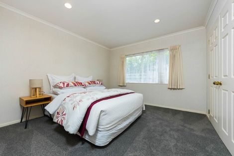 Photo of property in 20 Keswick Close, Northpark, Auckland, 2013
