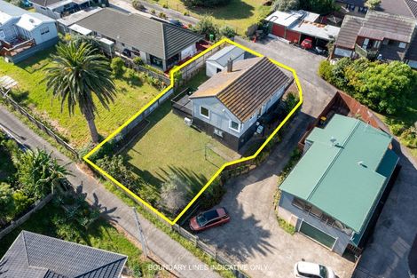 Photo of property in 42a Evans Road, Weymouth, Auckland, 2103