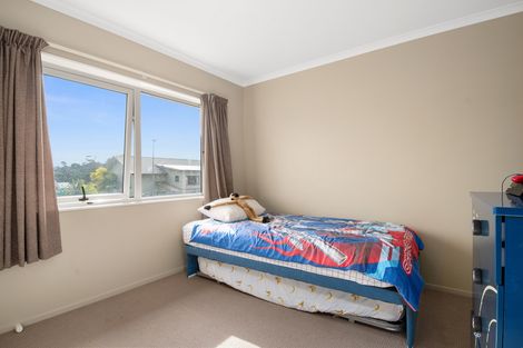 Photo of property in 16 Foundation Place, Glen Eden, Auckland, 0602