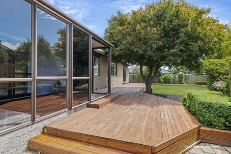 Photo of property in 76 Frensham Crescent, Woolston, Christchurch, 8062