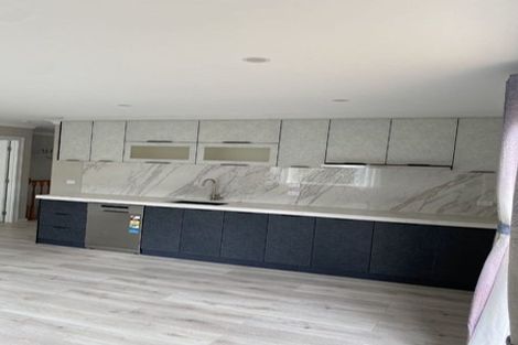 Photo of property in 39b Valley Road, Glenfield, Auckland, 0629