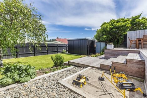 Photo of property in 60 Lonsdale Crescent, Rongotai, Wellington, 6022
