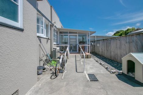 Photo of property in 85 Latham Street, Marewa, Napier, 4110