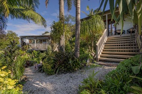 Photo of property in 19 Grange Road, Hahei, Whitianga, 3591