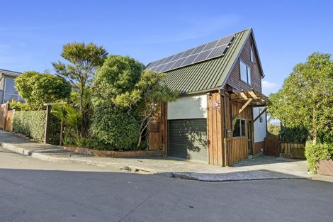 Photo of property in 14 Laurel Grove, Maungaraki, Lower Hutt, 5010