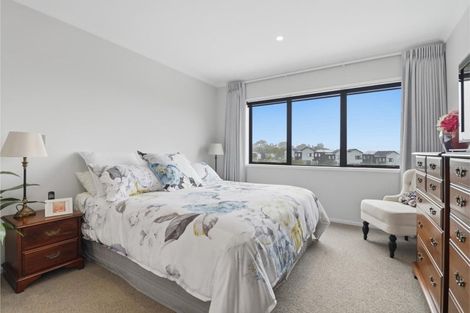 Photo of property in 11b Nellie Drive, Kumeu, 0810