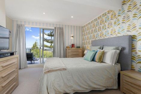 Photo of property in 27 Takahe Road, Titirangi, Auckland, 0604