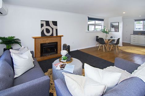 Photo of property in 226 High Street North, Carterton, 5713