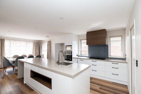 Photo of property in 27 Costello Drive, Ngatea, 3503