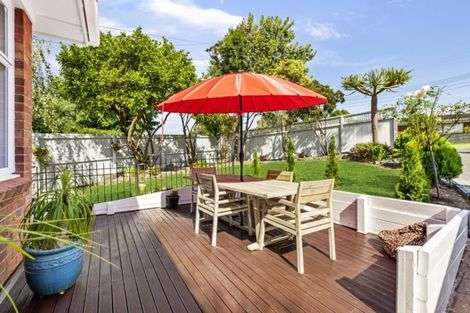 Photo of property in 2/6 Patons Road, Howick, Auckland, 2014