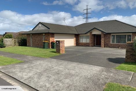 Photo of property in 17 Norman Close, The Gardens, Auckland, 2105