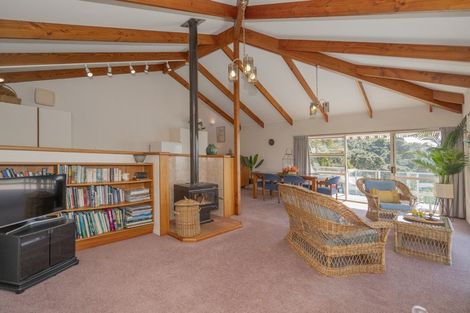 Photo of property in 76 Grange Road, Hahei, Whitianga, 3591