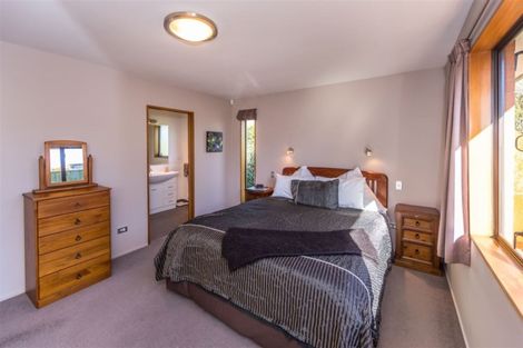 Photo of property in 49b Memorial Avenue, Ilam, Christchurch, 8053