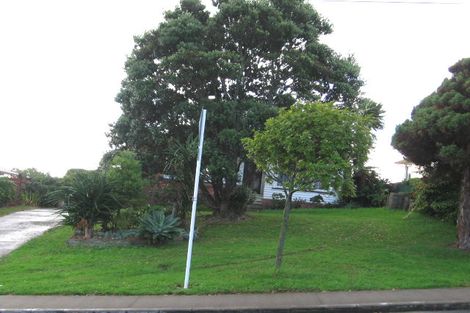 Photo of property in 55 Vodanovich Road, Te Atatu South, Auckland, 0610