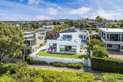 Photo of property in 117 Churchill Road, Rothesay Bay, Auckland, 0630