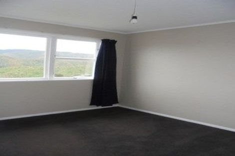 Photo of property in 17 Caribou Place, Kingston, Wellington, 6021