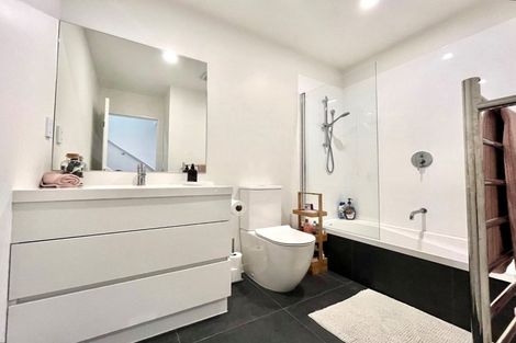 Photo of property in 41 Ara Mara Hua, Henderson, Auckland, 0612