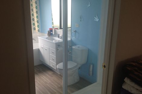 Photo of property in 19 Trillick Place, Tuakau, 2121