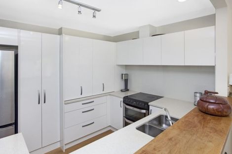 Photo of property in 5/33 Holly Road, St Albans, Christchurch, 8014