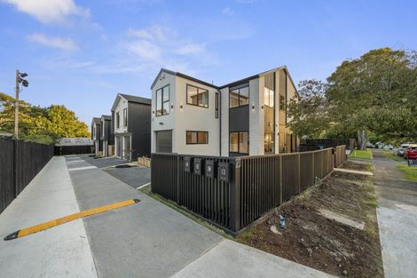 Photo of property in 23b Wanaka Place, Pakuranga Heights, Auckland, 2010