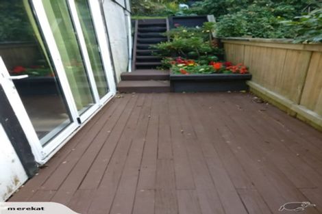 Photo of property in 2 Amapur Drive, Khandallah, Wellington, 6035