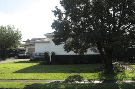 Photo of property in 64 Archmillen Avenue, Pakuranga Heights, Auckland, 2010