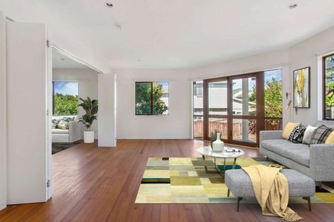 Photo of property in 2 Pistachio Place, Goodwood Heights, Auckland, 2105