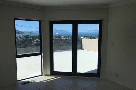 Photo of property in 75 Mantell Street, Seatoun, Wellington, 6022