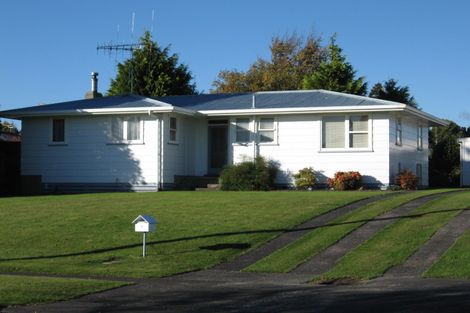 Photo of property in 9 Aotea Crescent, Tokoroa, 3420