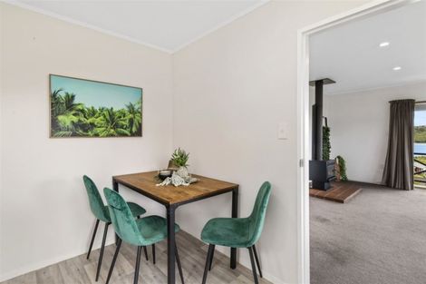 Photo of property in 1/4 Kinloch Place, Papakowhai, Porirua, 5024