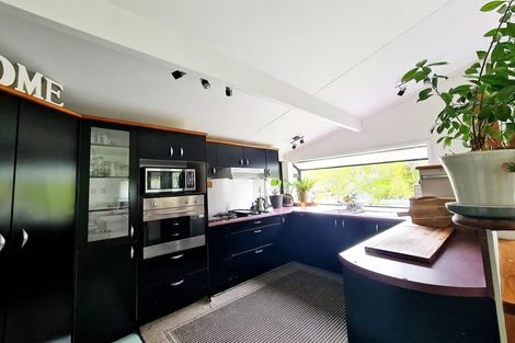 Photo of property in 2 Epping Place, Richmond Heights, Taupo, 3330