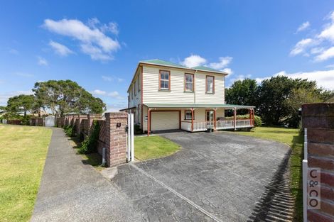 Photo of property in 14 Nelson Street, Helensville, 0800