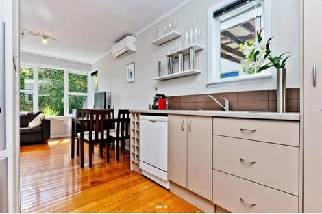 Photo of property in 2/37 Esmonde Road, Takapuna, Auckland, 0622