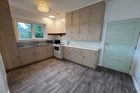 Photo of property in 63 Savage Crescent, West End, Palmerston North, 4412