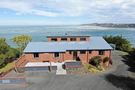 Photo of property in 1359 Taieri Mouth Road, Taieri Mouth, Brighton, 9091