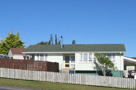 Photo of property in 30 Rena Place, West Harbour, Auckland, 0618