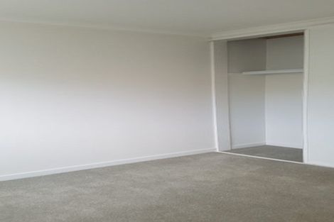 Photo of property in 56 Goldfinch Rise, Unsworth Heights, Auckland, 0632