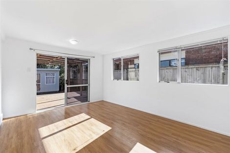 Photo of property in 1/330 Bucklands Beach Road, Bucklands Beach, Auckland, 2012