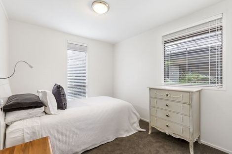 Photo of property in 30 Maxwelton Drive, Mairangi Bay, Auckland, 0630