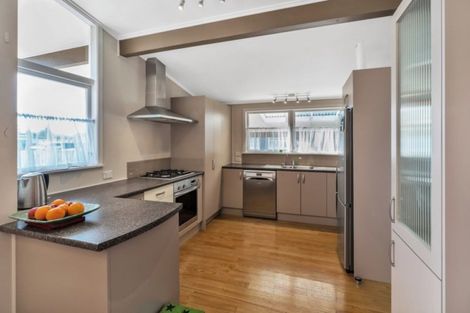 Photo of property in 97 Pakuranga Road, Pakuranga, Auckland, 2010