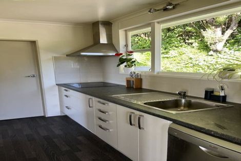 Photo of property in 26 Winston Street, Crofton Downs, Wellington, 6035