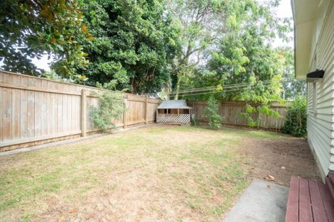 Photo of property in 14 Antrim Place, Hokowhitu, Palmerston North, 4410
