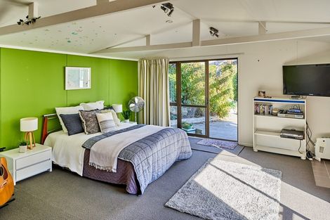 Photo of property in 7 Motukaraka Point, Pauatahanui, Porirua, 5381