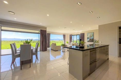 Photo of property in 11 Stembridge Road, Ngatea, 3503