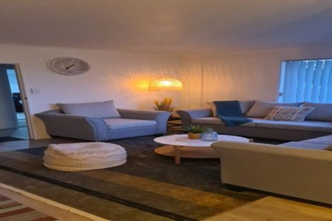 Photo of property in 122 Rowandale Avenue, Manurewa, Auckland, 2102